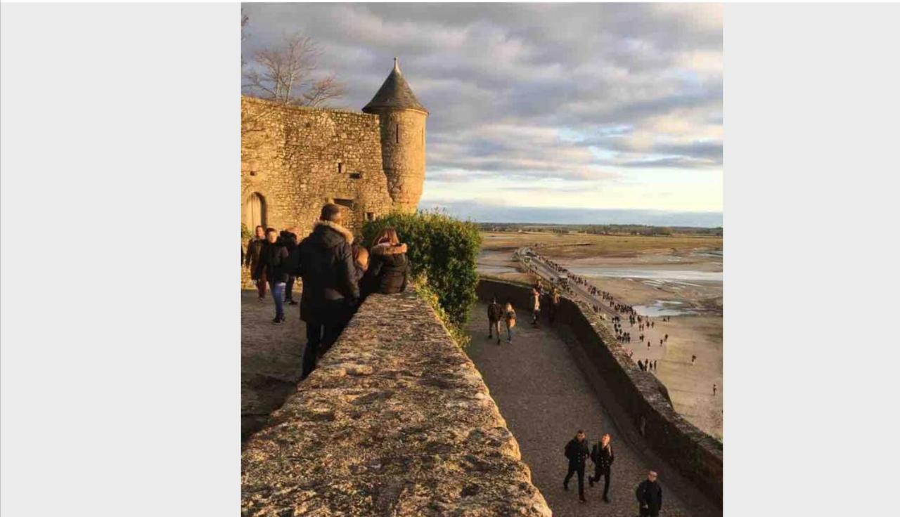 Maison Familiale A 10 Min Du Mont Saint Michel Pontorson Kültér fotó